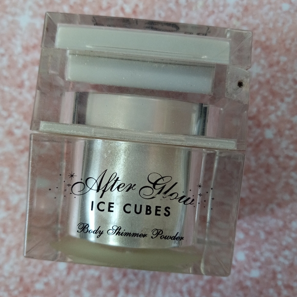 Wow! Too Faced rare ICE CUBE shimmer highlight set! Discontinued hard to find! - Picture 2 of 13